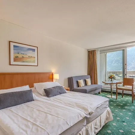Metropole Hotel Entrelagos
