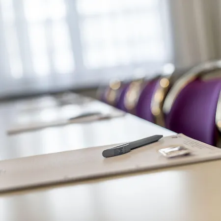 Metropole מלון 4*