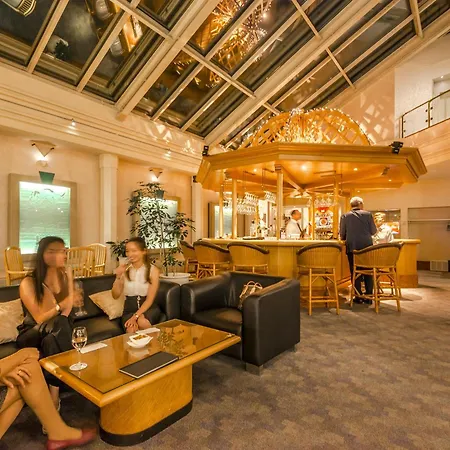 Metropole Hotel 4*