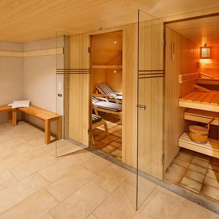 Metropole 4*