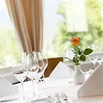 Metropole Hotell 4*